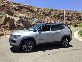 Used 2022 Jeep Compass Limited image 1