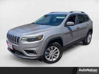 Used 2019 Jeep Cherokee Latitude w/ Cold Weather Group image 1