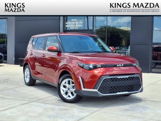 Used 2023 Kia Soul LX w/ LX Technology Package image 1