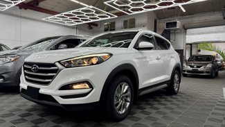 Used 2017 Hyundai Tucson SE image 1