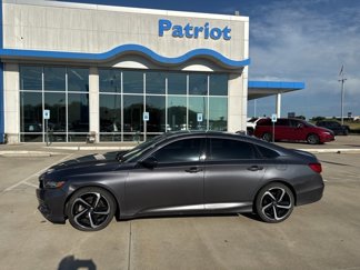 Used 2019 Honda Accord Sport image 1