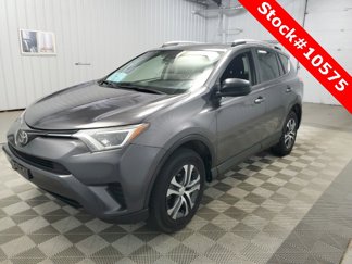 Used 2017 Toyota RAV4 LE image 1