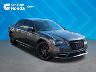 Used 2021 Chrysler 300 Touring L image 1