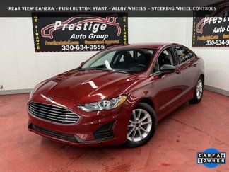 Used 2020 Ford Fusion SE image 1