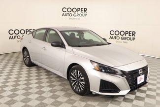 Used 2024 Nissan Altima 2.5 SV image 1