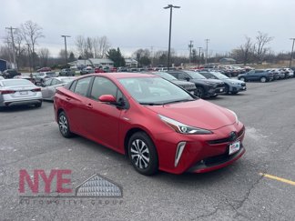 Used 2020 Toyota Prius LE image 1