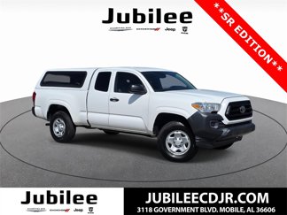 Used 2020 Toyota Tacoma SR image 1