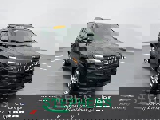 Used 2022 Jeep Compass Latitude w/ Sun and Sound Group image 1