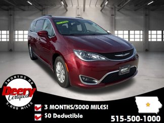 Used 2017 Chrysler Pacifica Touring-L image 1