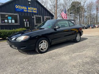 Used 2001 Ford Escort image 1
