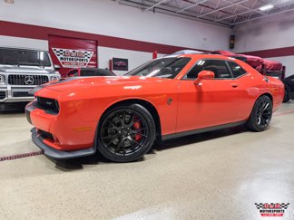 Used 2016 Dodge Challenger SRT Hellcat image 1