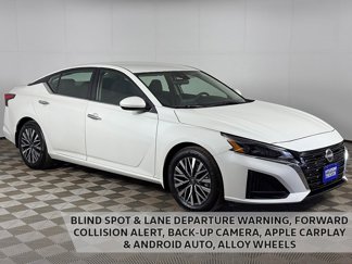 Used 2023 Nissan Altima 2.5 SV image 1