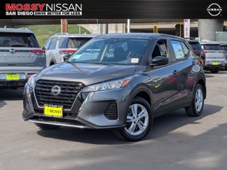 New 2025 Nissan Kicks Play S image 1