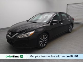 Used 2017 Nissan Altima 2.5 SV image 1