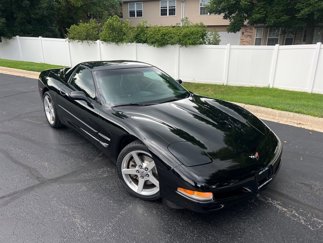 Used 2004 Chevrolet Corvette Coupe w/ Preferred Equipment Group image 1