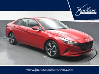 Used 2023 Hyundai Elantra SEL w/ Convenience Package image 1