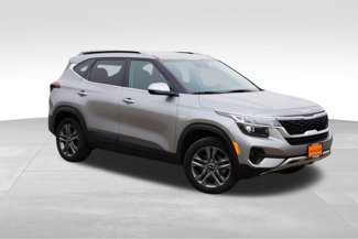 Used 2023 Kia Seltos S w/ Navigation Package image 1