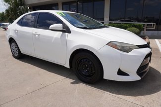 Used 2017 Toyota Corolla LE image 1