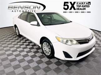 Used 2012 Toyota Camry LE image 1
