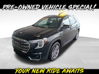 Used 2024 GMC Terrain SLT image 1