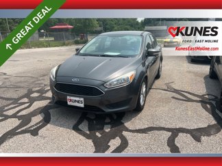 Used 2016 Ford Focus SE w/ SE Cold Weather Package image 1
