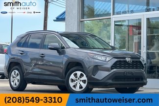 Used 2019 Toyota RAV4 LE image 1