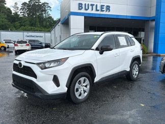 Used 2021 Toyota RAV4 LE image 1