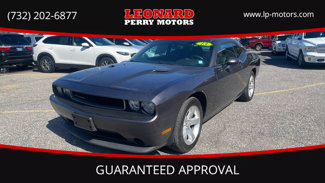 Used 2013 Dodge Challenger SXT image 1