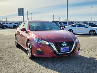 Used 2022 Nissan Altima 2.5 SV image 1
