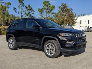 New 2025 Jeep Compass Latitude image 1