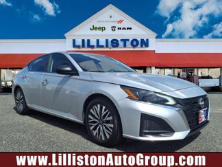 Used 2024 Nissan Altima 2.5 SV image 1