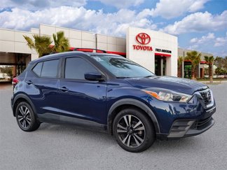 Used 2019 Nissan Kicks SV image 1