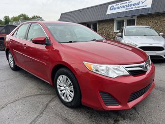 Used 2014 Toyota Camry LE image 1