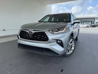Used 2020 Toyota Highlander Limited image 1