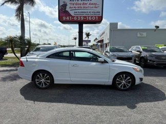 Used 2013 Volvo C70 T5 image 1
