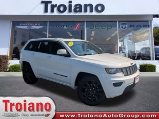 Used 2018 Jeep Grand Cherokee Altitude image 1