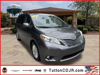 Used 2014 Toyota Sienna XLE video 1