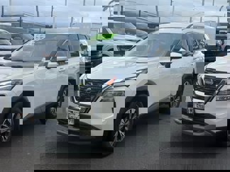 Used 2022 Nissan Rogue SV image 1