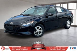 Used 2021 Hyundai Elantra SE image 1