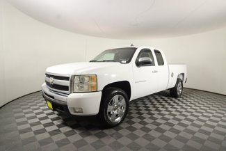 Used 2009 Chevrolet Silverado 1500 LT w/ Regional Value Package image 1
