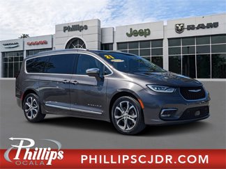 Certified 2021 Chrysler Pacifica Pinnacle image 1