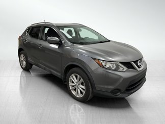 Used 2017 Nissan Rogue Sport SV image 1