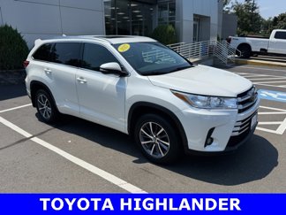 Used 2017 Toyota Highlander XLE image 1
