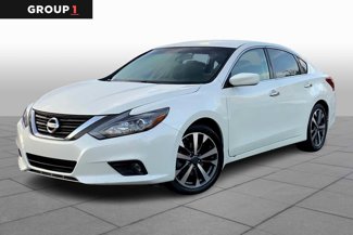 Used 2017 Nissan Altima 2.5 SR image 1