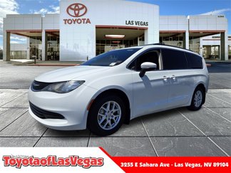 Used 2017 Chrysler Pacifica LX image 1
