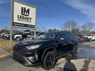 Used 2020 Toyota RAV4 XLE image 1
