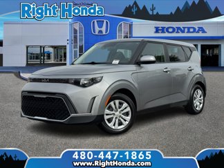 Used 2023 Kia Soul LX image 1