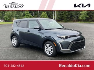 New 2025 Kia Soul LX image 1