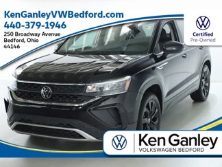 Used 2023 Volkswagen Taos SE image 1