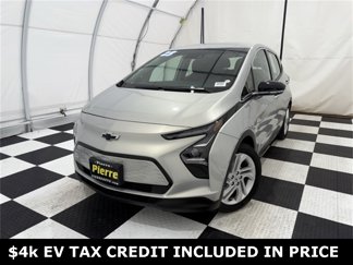Used 2023 Chevrolet Bolt LT image 1